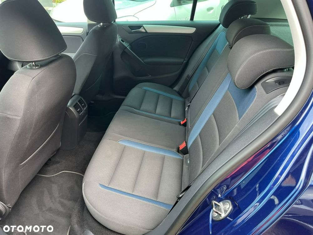 Volkswagen Golf - 20