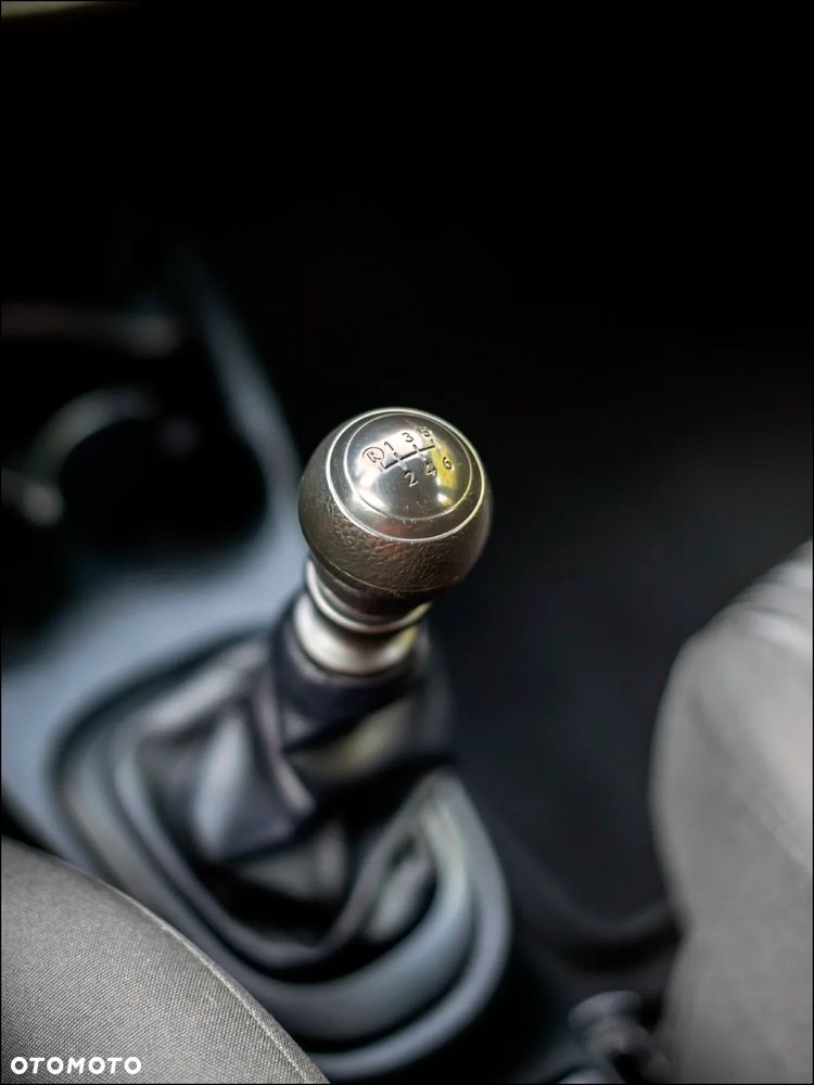 Toyota Yaris - 28