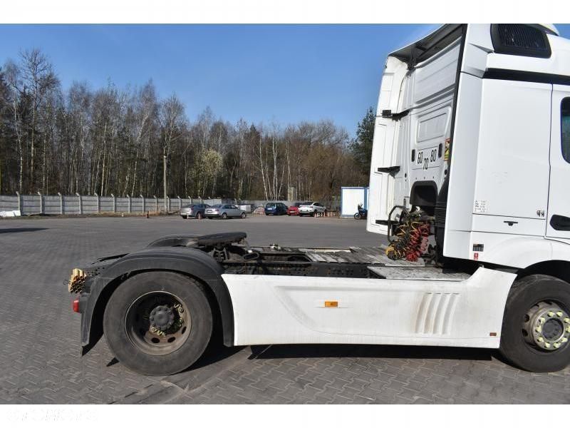 Mercedes-Benz Actros - 13