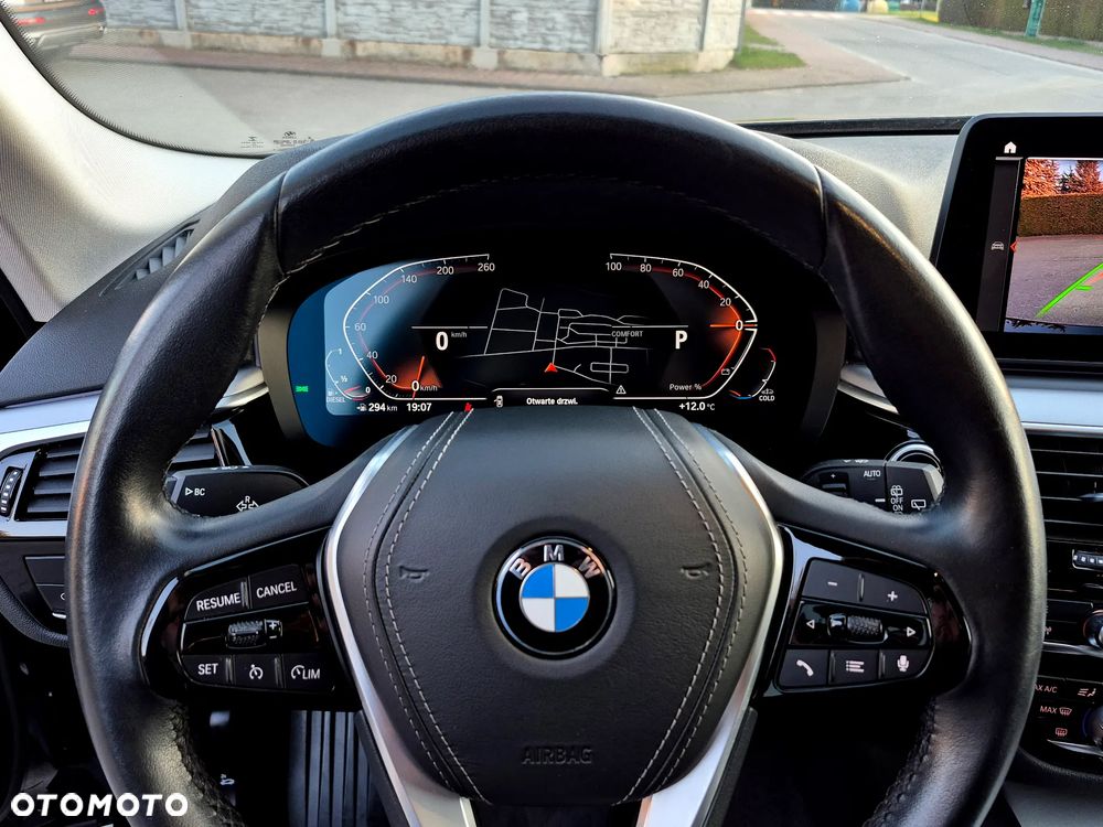 BMW Seria 5 518d Modern Line - 20