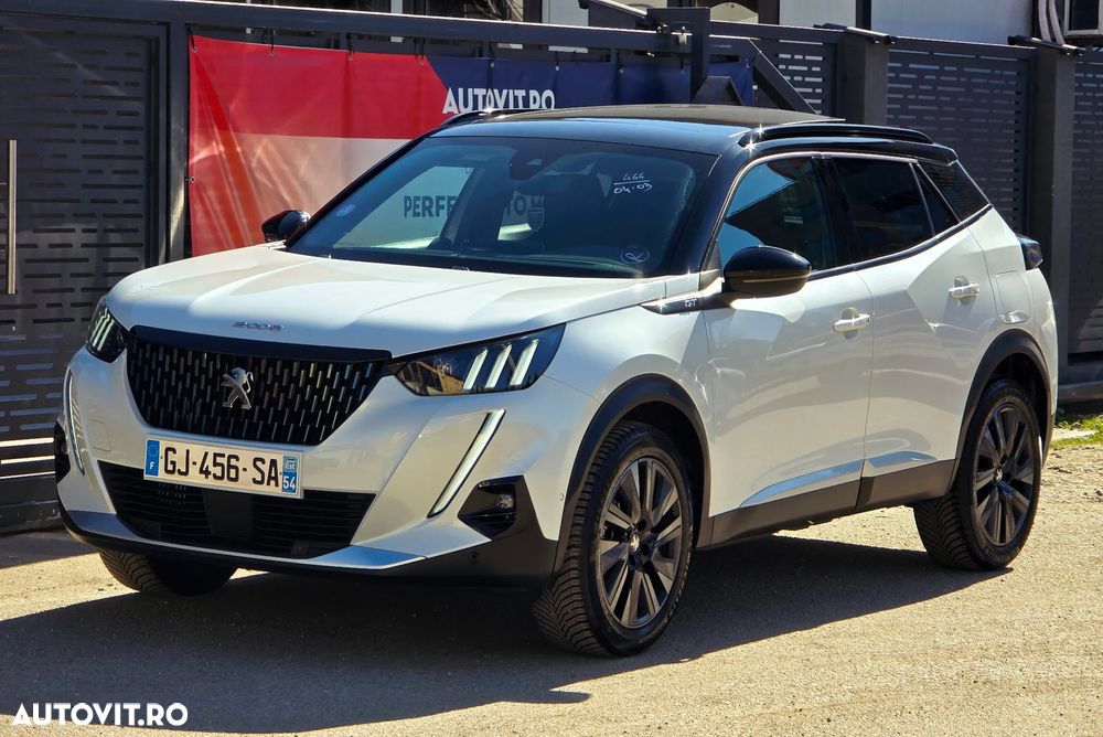 Peugeot 2008 PureTech 155 EAT8 GT - 9