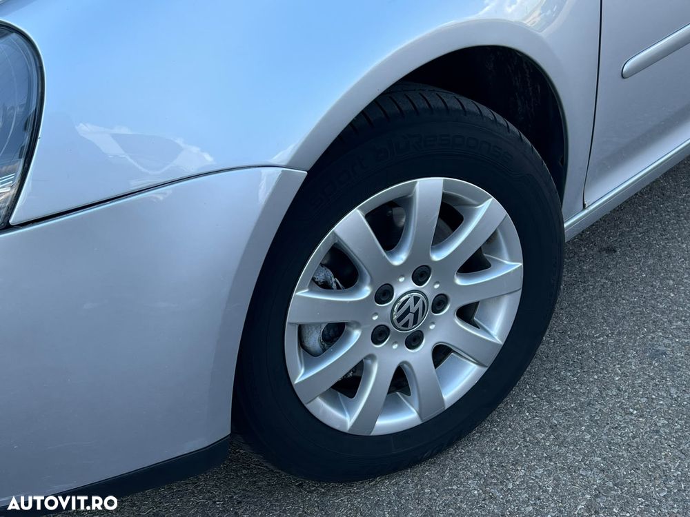 Volkswagen Golf 1.9 TDI Comfortline DSG - 11