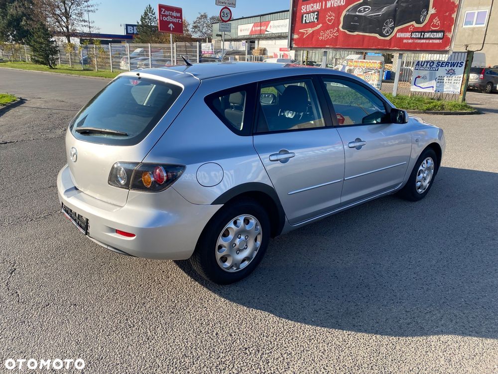Mazda 3 1.6 Sport Active - 23