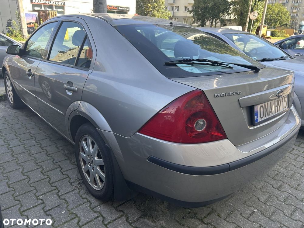 Ford Mondeo 2.0 TDCi Ghia - 6