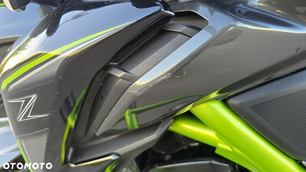 Kawasaki Z 900 - 11