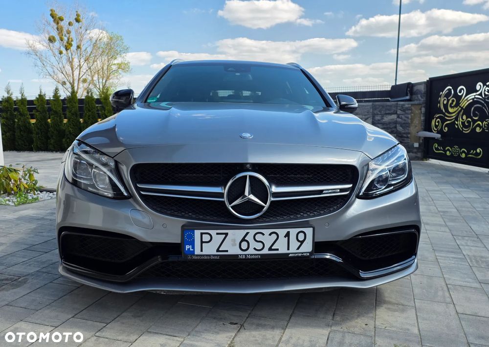 Mercedes-Benz Klasa C AMG 63 S - 22