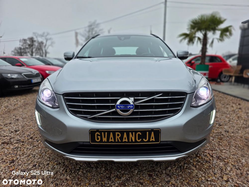 Volvo XC 60 D4 Momentum - 11