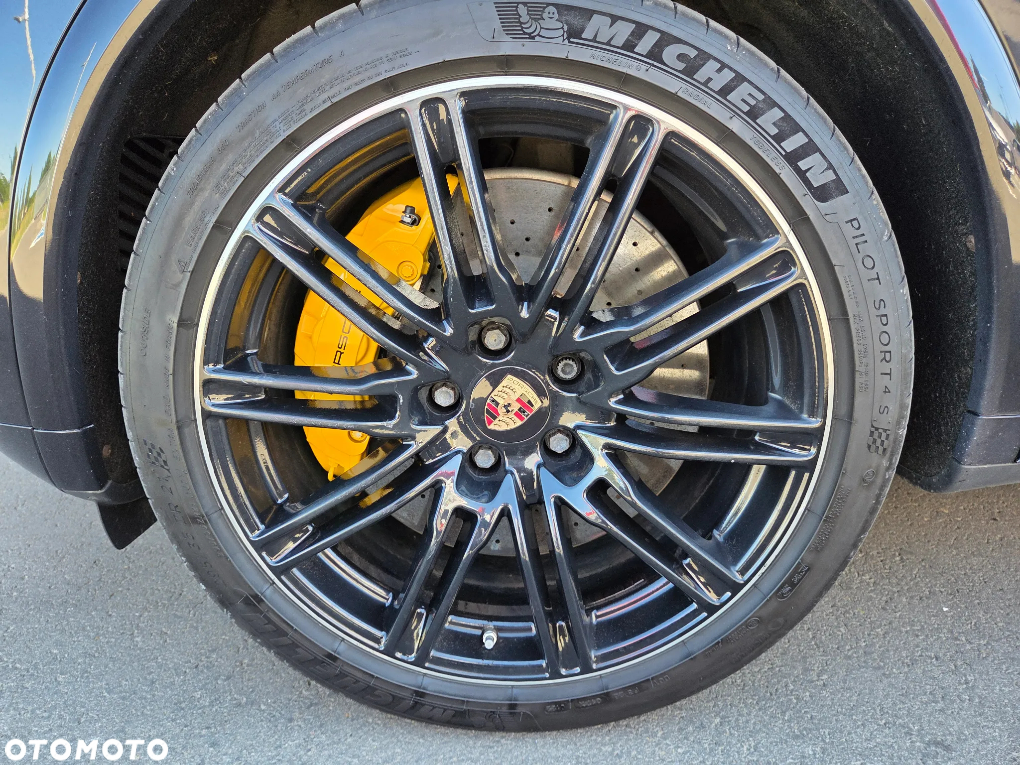 Porsche Cayenne Turbo - 28