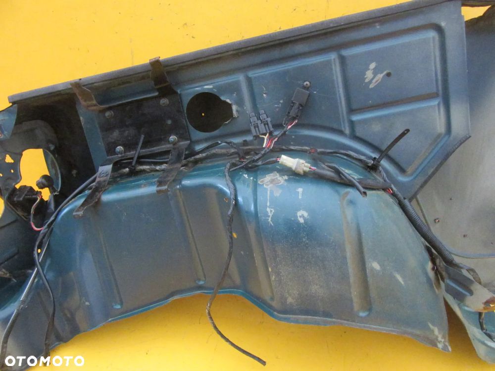 BŁOTNIK PRZÓD PRAWY Santana Anibal PS10 - 9