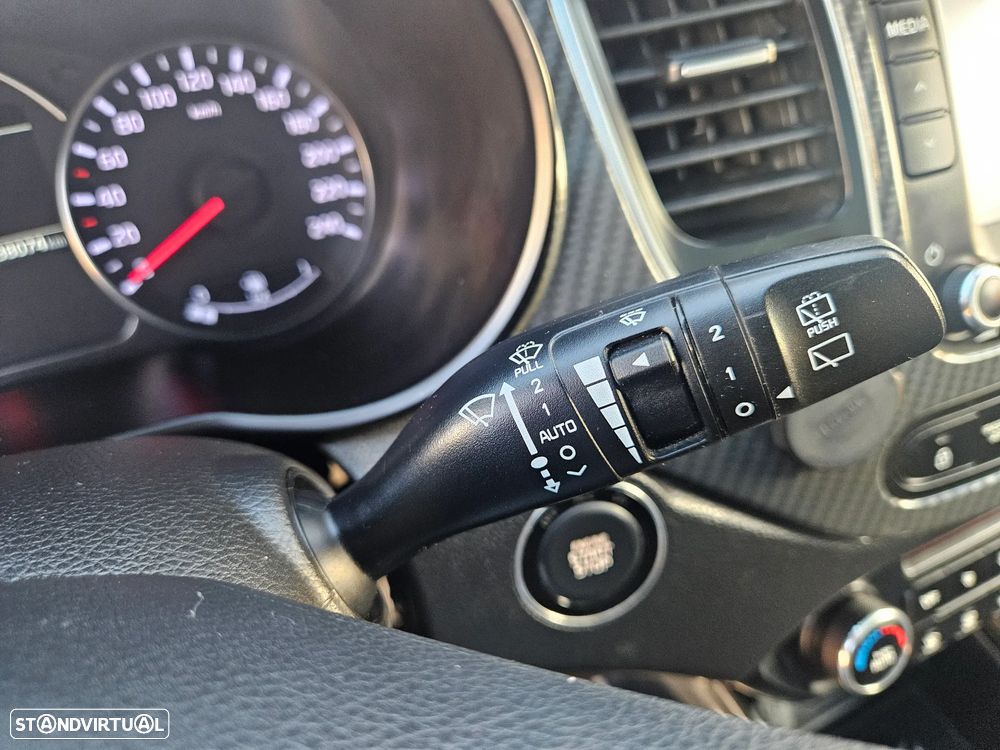 Kia Carens 1.7 CRDi ISG TX - 45