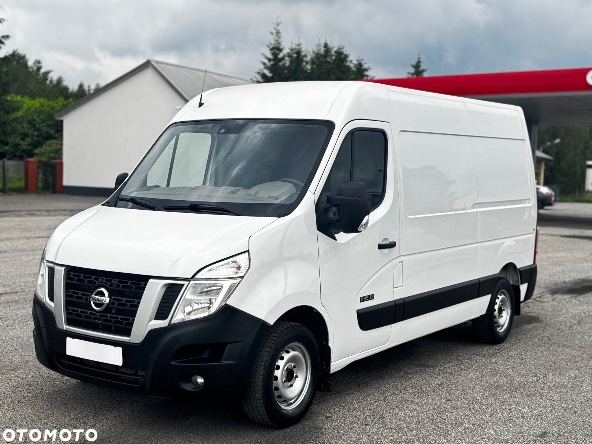 Nissan NV 400 - 1