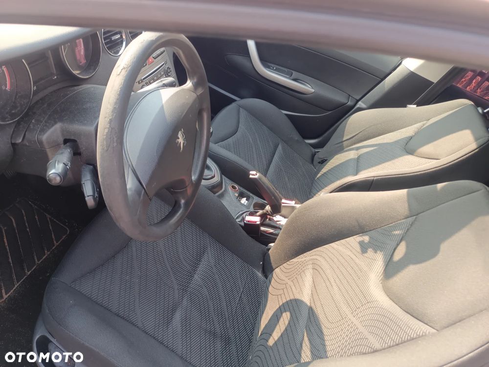 Peugeot 308 1.6 HDi Premium - 6