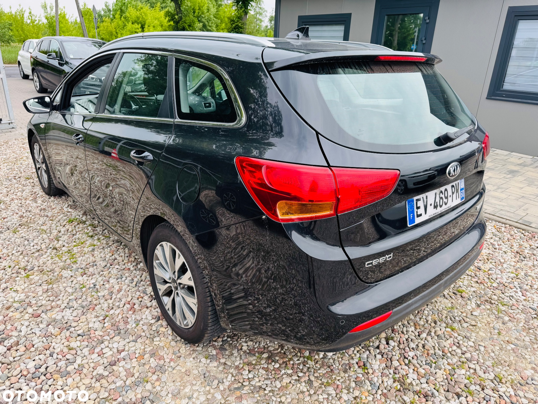 Kia Ceed 1.6 CRDi 136 ISG Spirit - 6