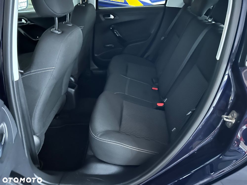 Peugeot 208 PureTech 100 Active Pack - 18