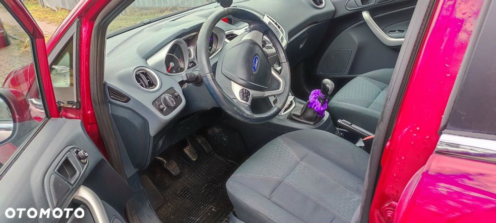 Ford Fiesta 1.25 Titanium - 10