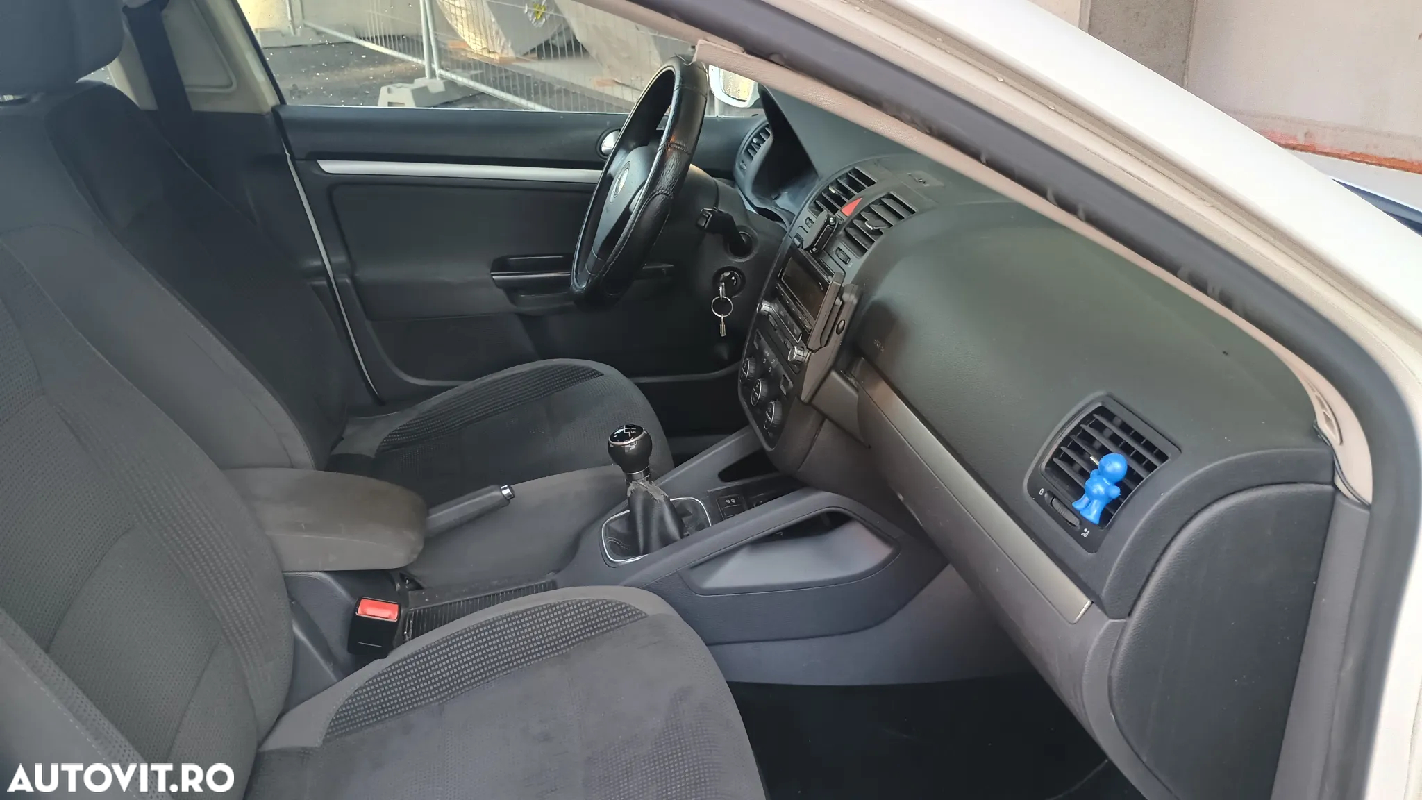 Volkswagen Golf 1.9 TDI BlueMotion Comfortline - 6