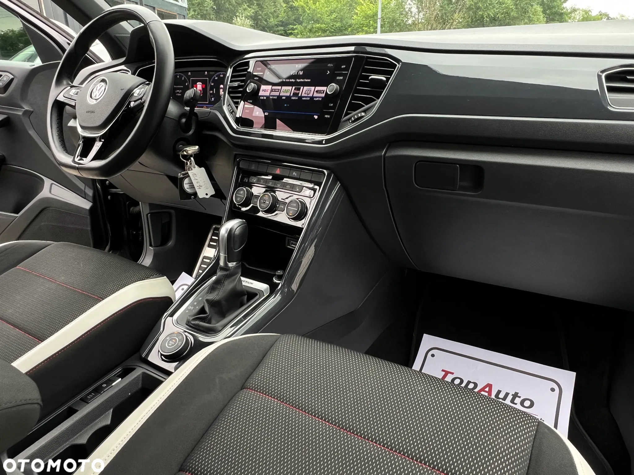 Volkswagen T-Roc 2.0 TSI 4Motion DSG Sport - 17