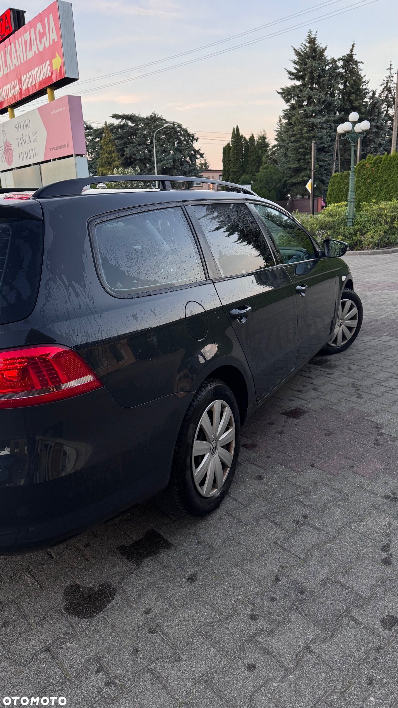 Volkswagen Passat 1.6 TDI Business Line - 9