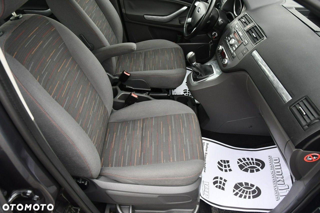 Ford C-MAX - 19