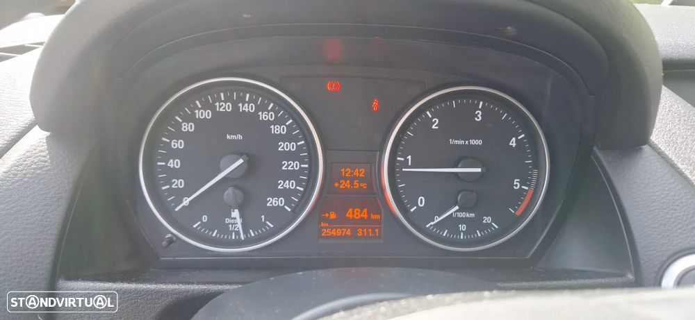 BMW X1 sDrive18d - 4