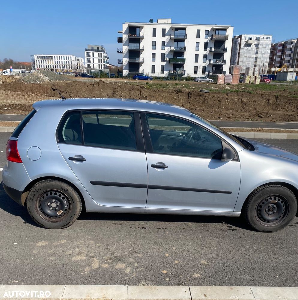 Volkswagen Golf - 4