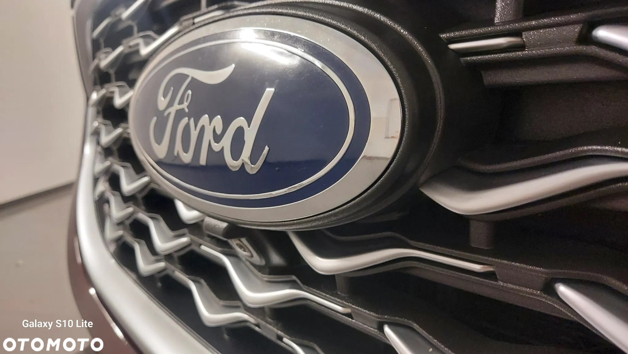 Ford Edge 2.0 EcoBlue Bi-Turbo 4x4 Vignale - 12