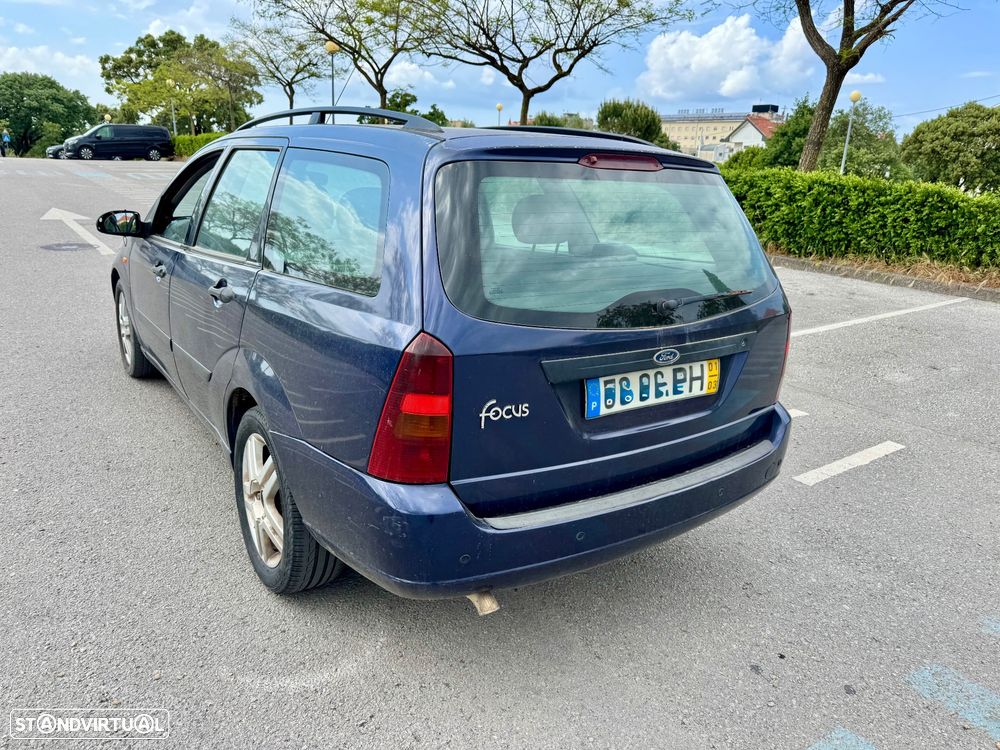 Ford Focus 1.8 TDdi Ghia - 3