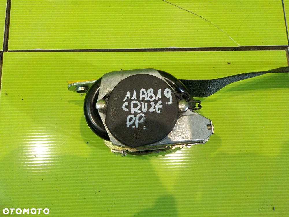 CRUZE I 09r pas bezpieczenstwa prawy przod z napinaczem 616703000A - 8