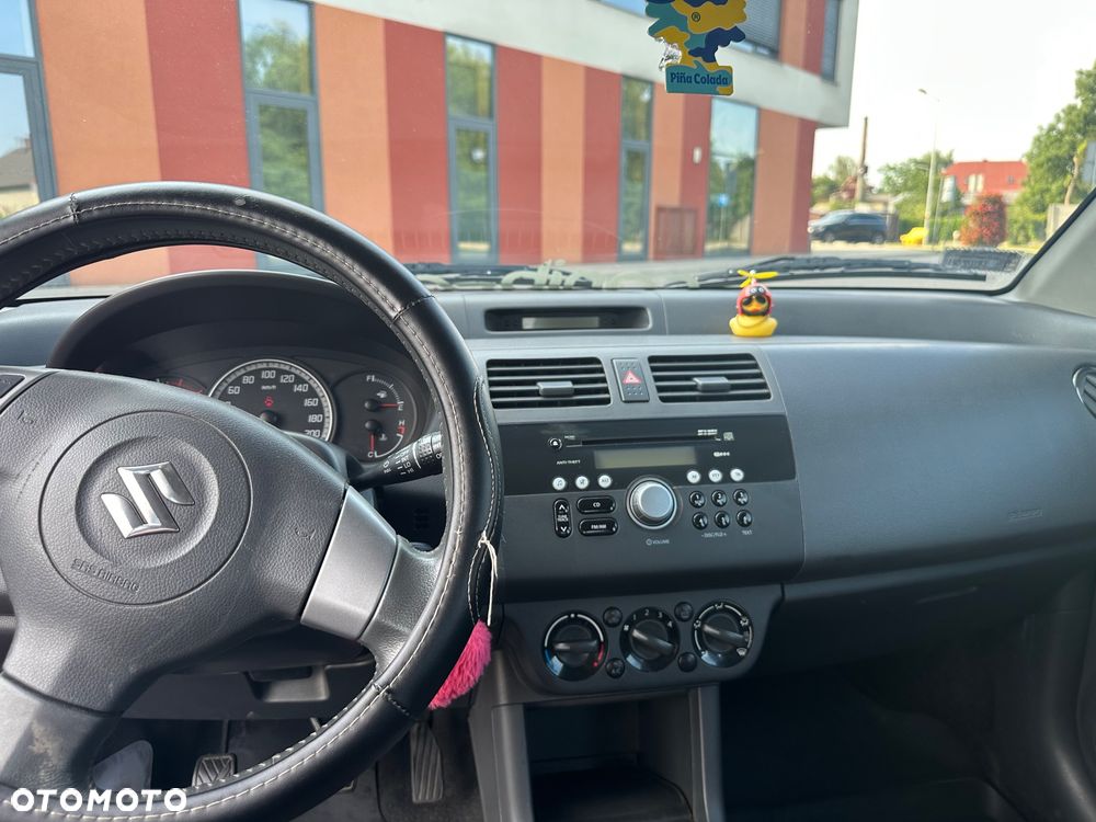 Suzuki Swift - 15