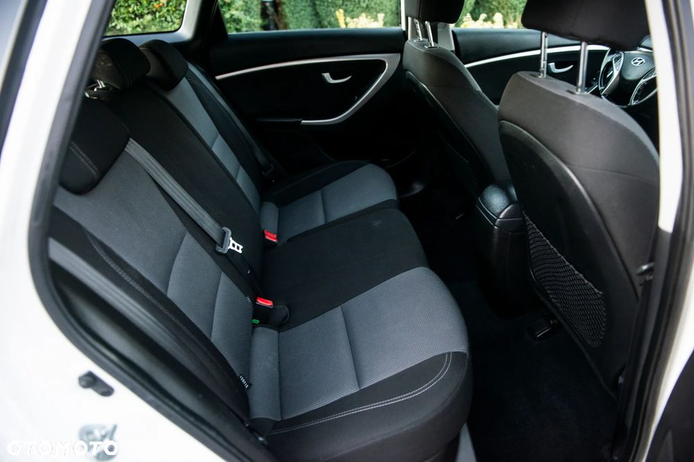 Hyundai i30 i30cw 1.6 Fifa World Cup Edition - 34