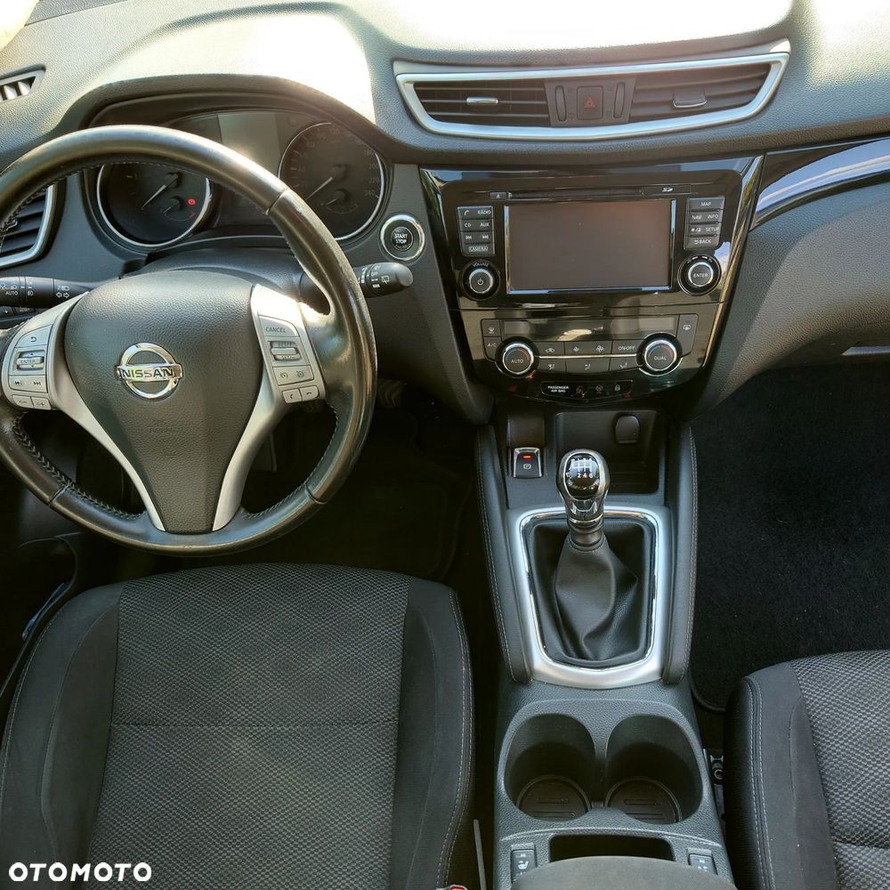 Nissan Qashqai 1.6 DCi N-Connecta - 4