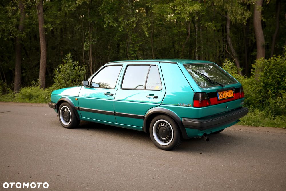 Volkswagen Golf 1.8 - 2