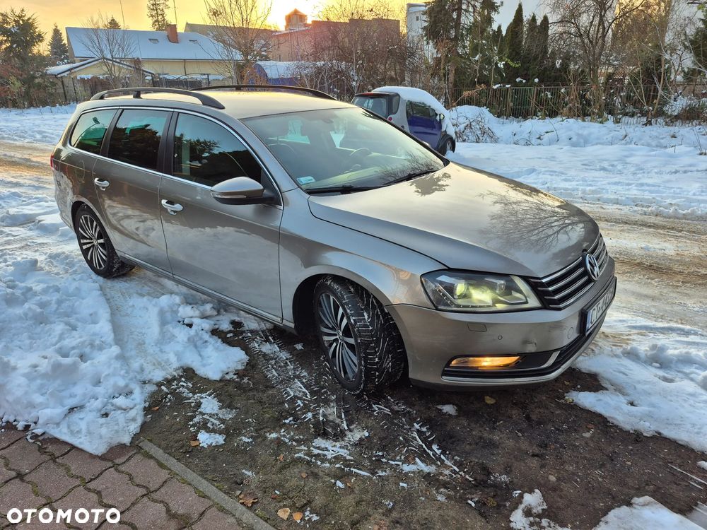 Volkswagen Passat 2.0 TDI Comfortline DSG - 2