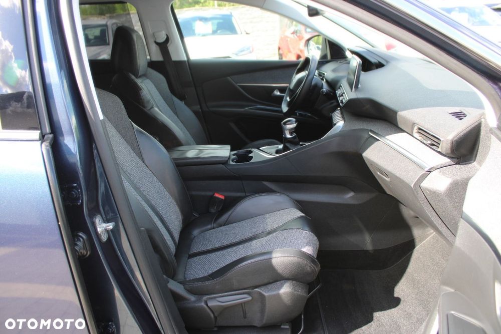 Peugeot 5008 - 30