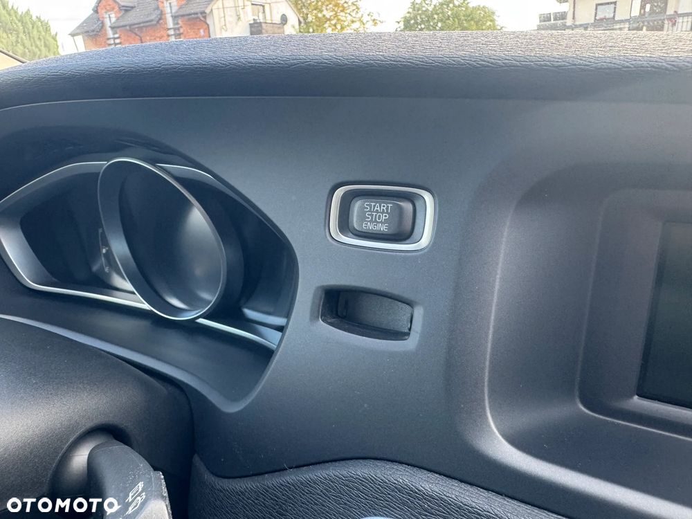 Volvo V40 - 28