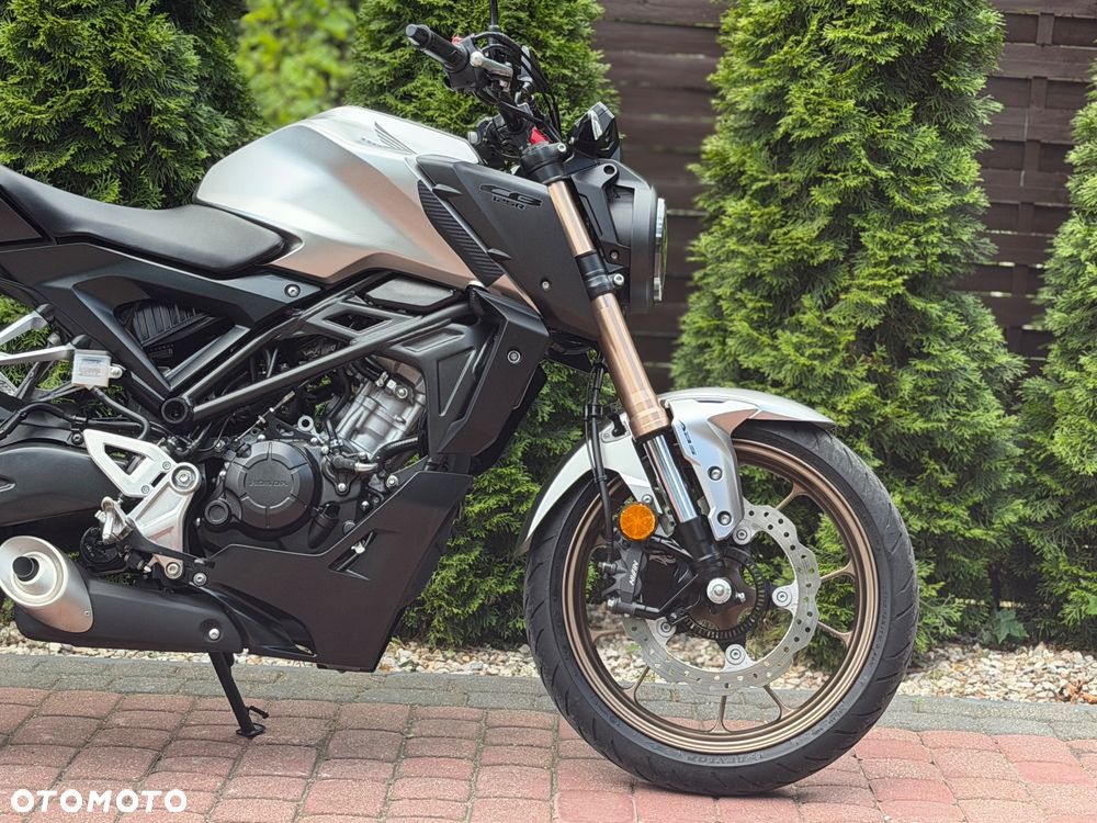 Honda CB - 10