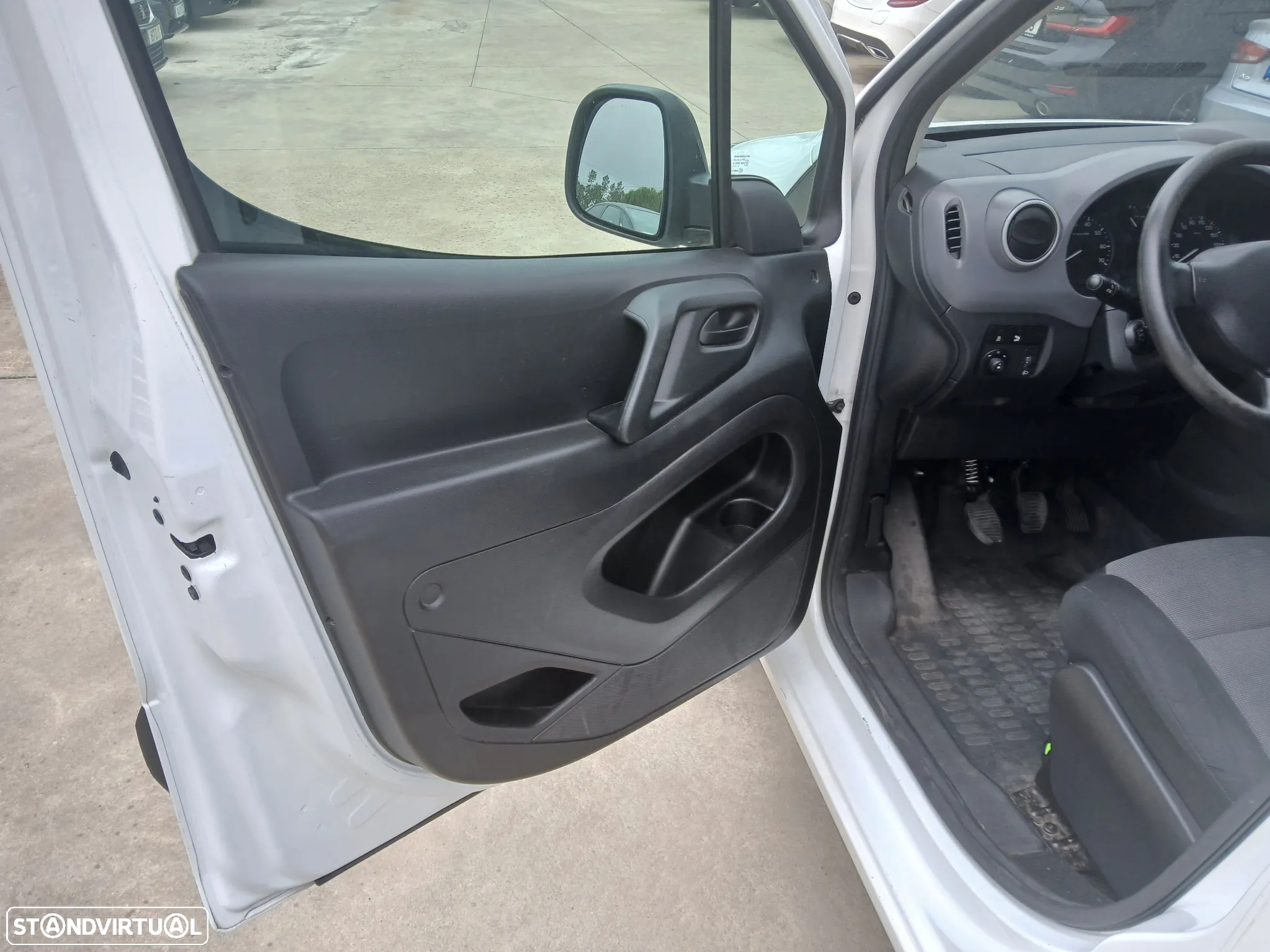 Peugeot Partner - 11