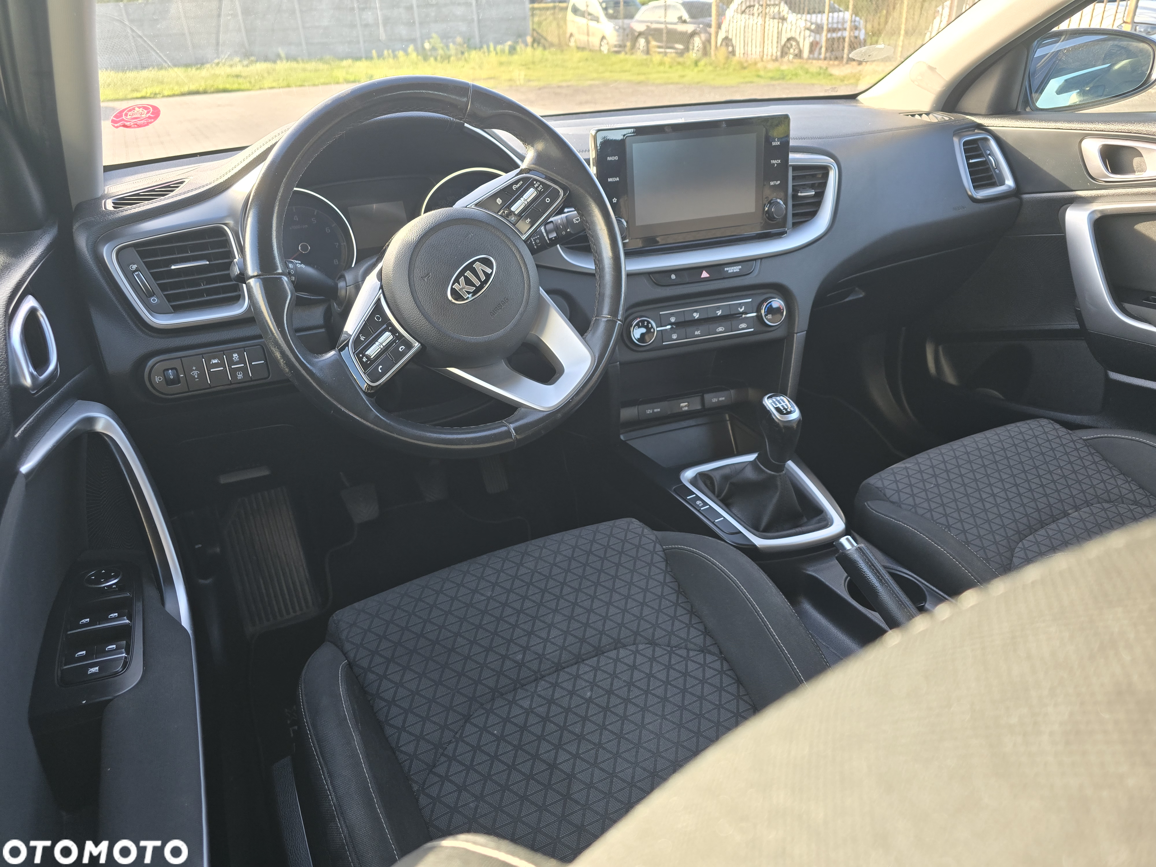 Kia XCeed 1.0 T-GDI L Business Line - 19