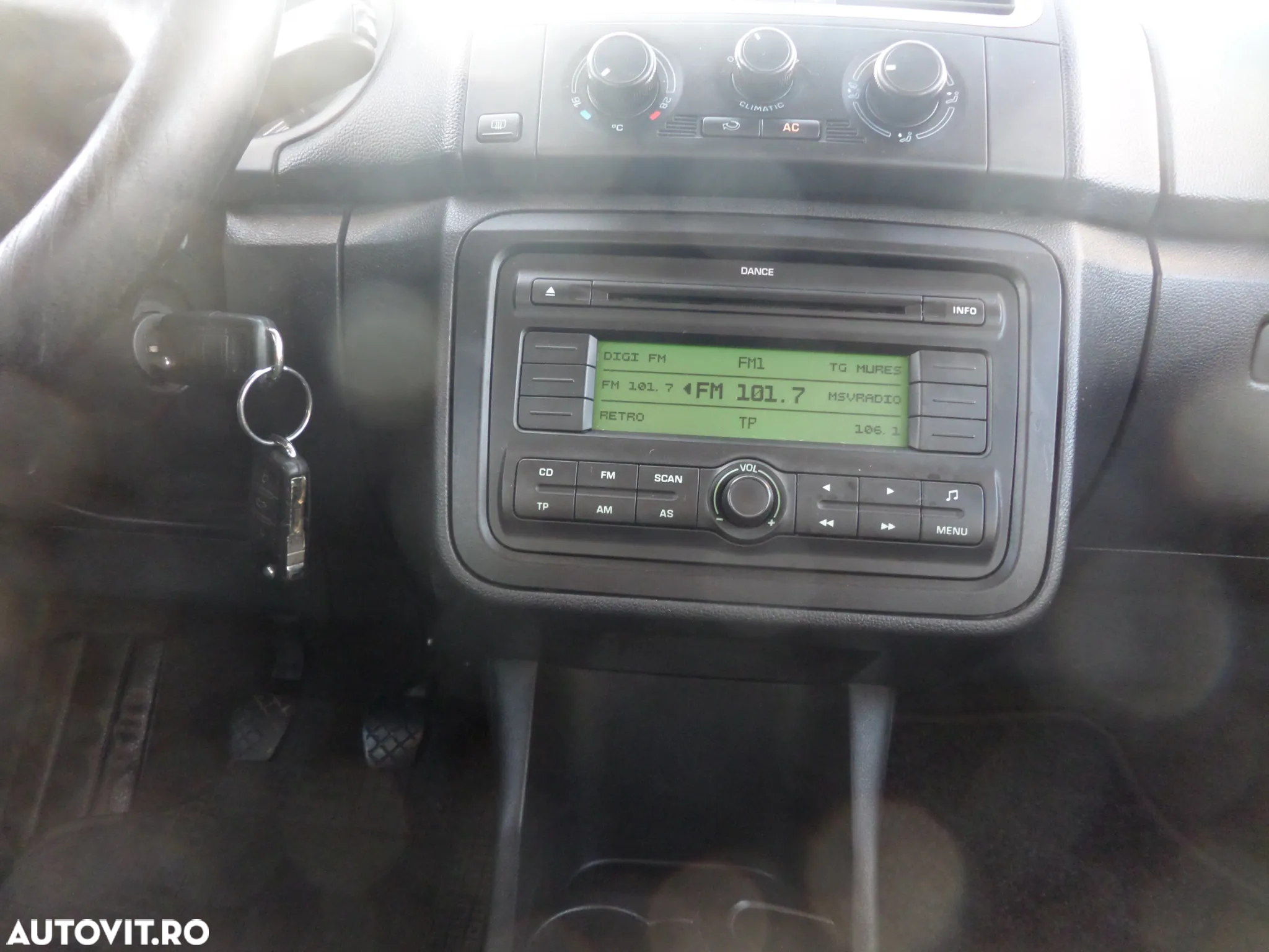 Skoda Roomster 1.9 TDI Comfort PLUS EDITION - 32