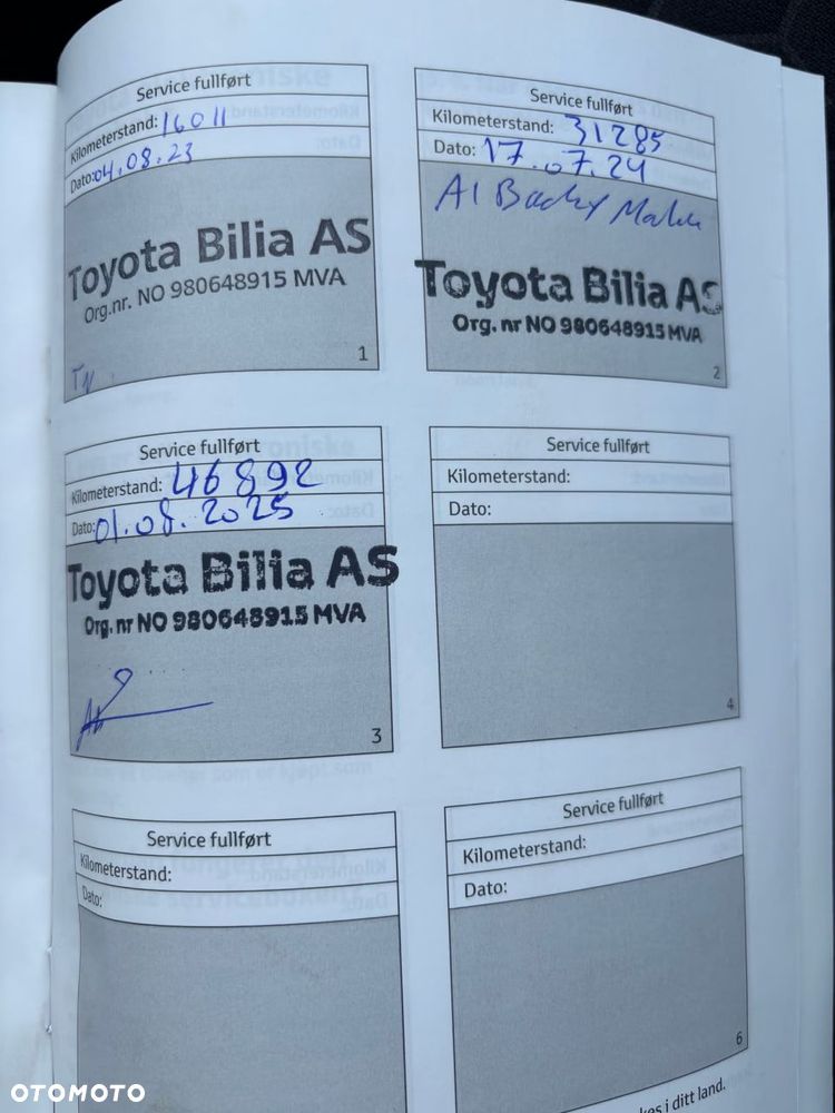 Toyota Yaris Cross Hybrid 1.5 Comfort - 32