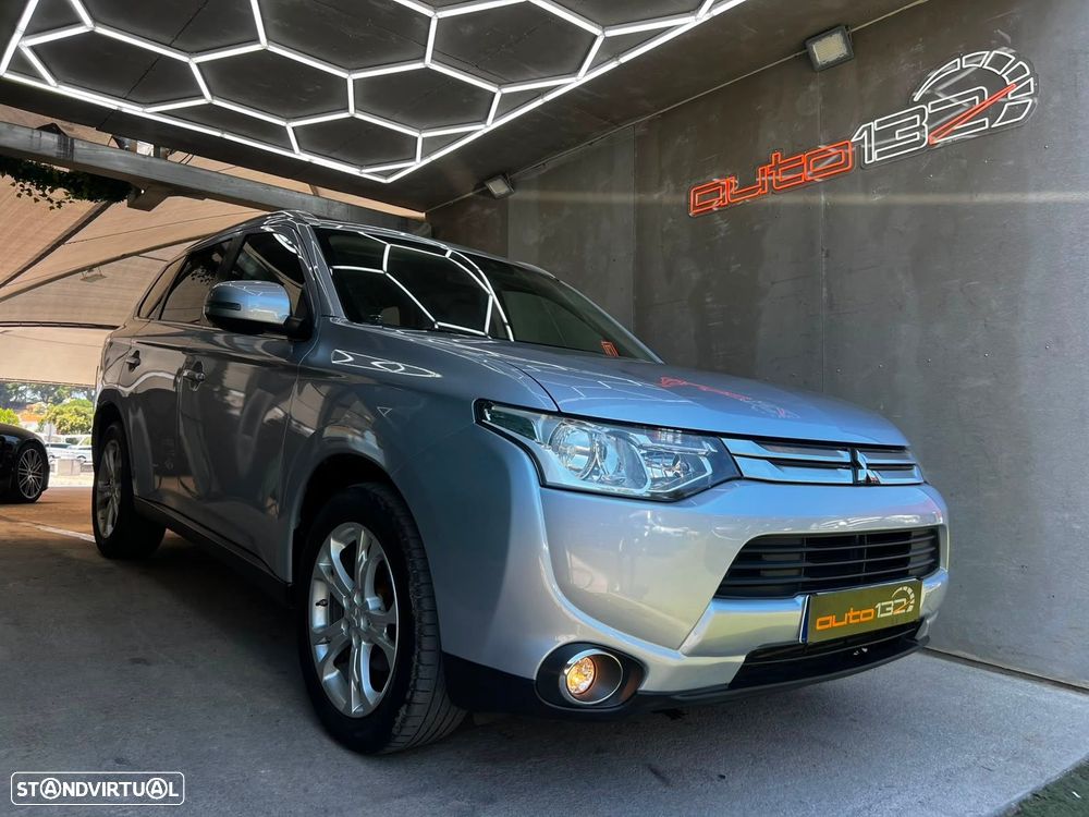 Mitsubishi Outlander 2.2 DI-D Intense+ - 1