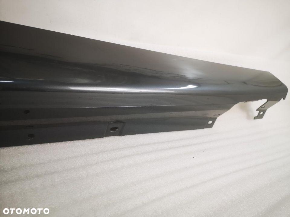 BMW 2 F45 PRAWA LISTWA PROGOWA / NAKŁADKA PROGU NR AUKCJI PR/38 - 11