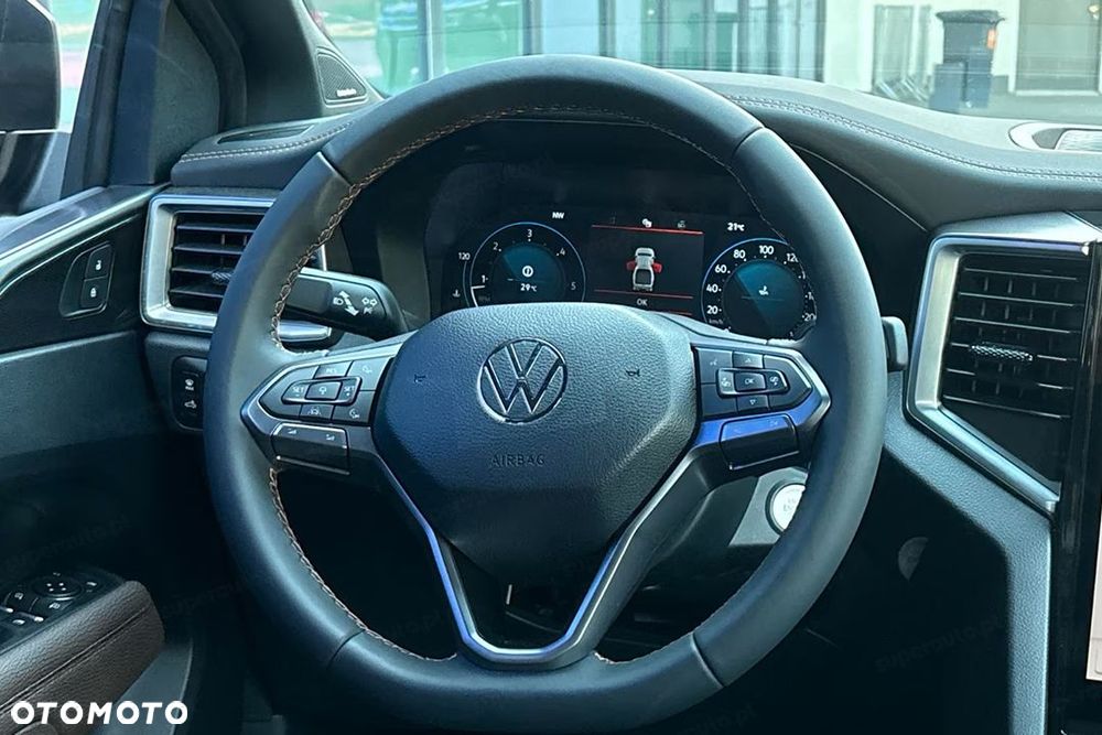 Volkswagen Amarok - 11