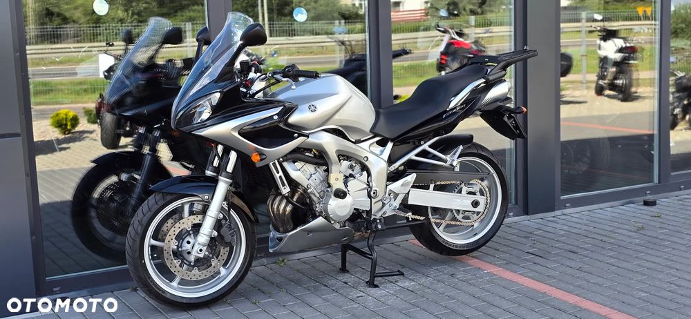 Yamaha FZ6 - 23
