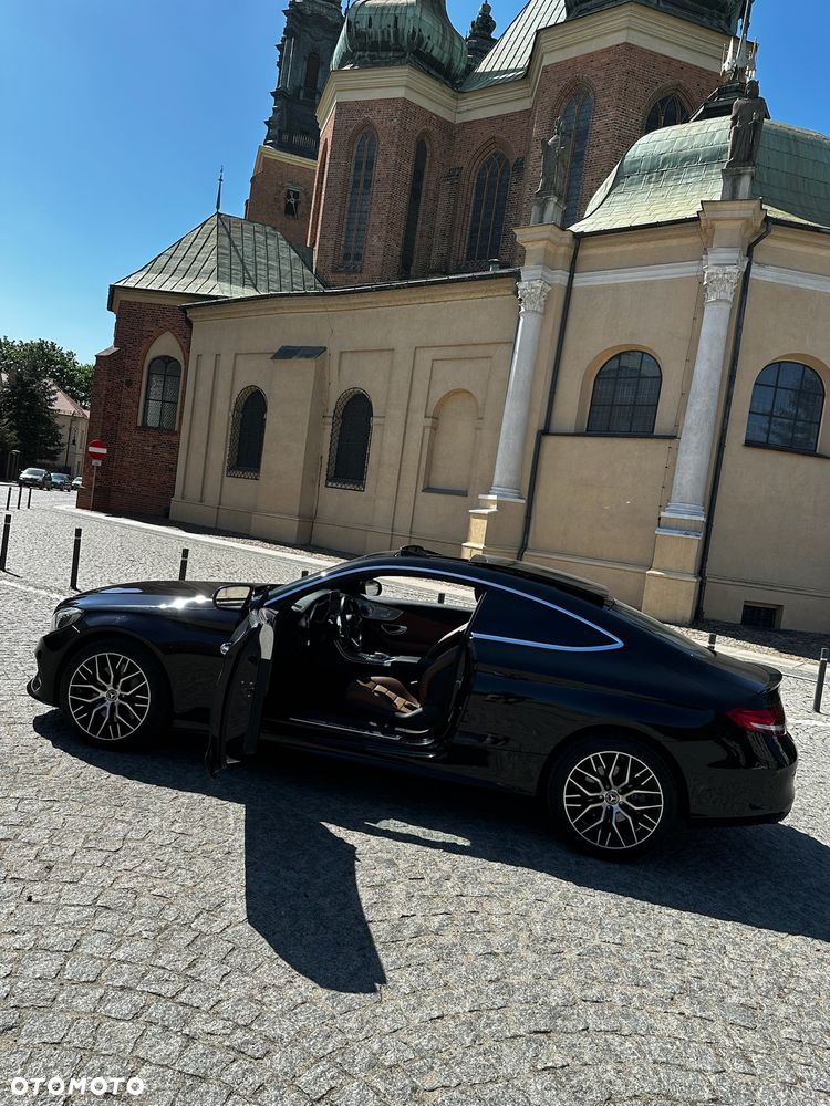 Mercedes-Benz Klasa C 300 9G-TRONIC - 31