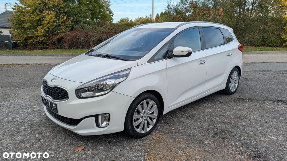 Kia Carens 1.6 GDI Attract - 1