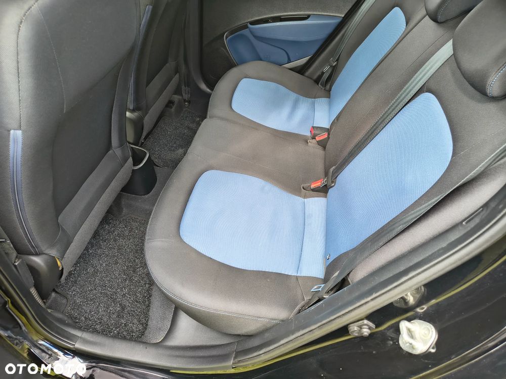 Hyundai i10 1.0 Intro Edition - 12