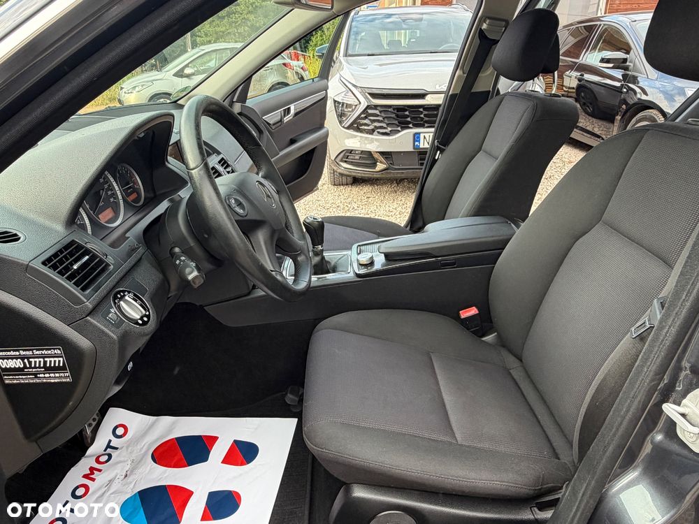 Mercedes-Benz Klasa C 180 Kompressor BlueEFFICIENCY Special Edition - 14