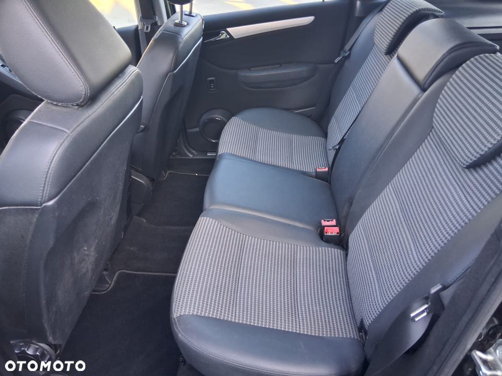 Mercedes-Benz Klasa B 200 CDI Special Edition - 9