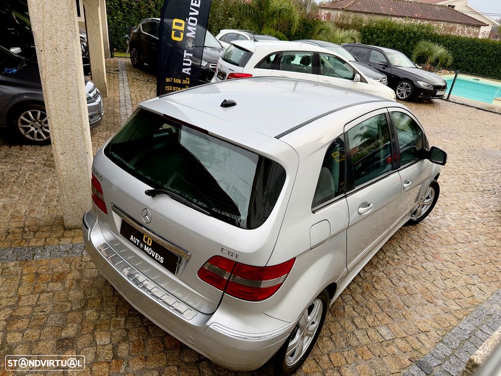 Mercedes-Benz B 180 CDI - 2